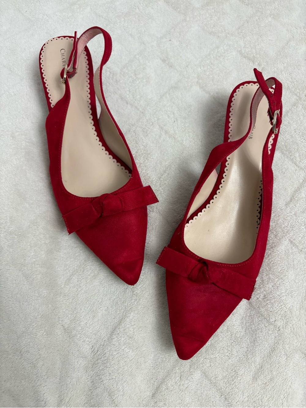 Red Pointed-Toe Slingback Kitten Heels with Bow